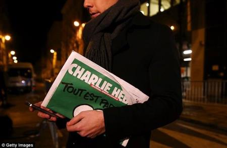 Ai Cập, Senegal cấm ấn phẩm mới của 'Charlie Hebdo' ảnh 1